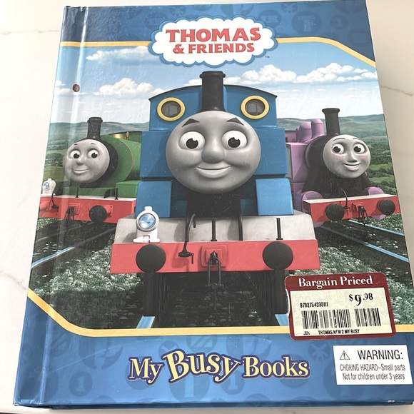 Thomas & Friends, My busy Books, includes the book, plastic figurines and a map. - Picture 1 of 3